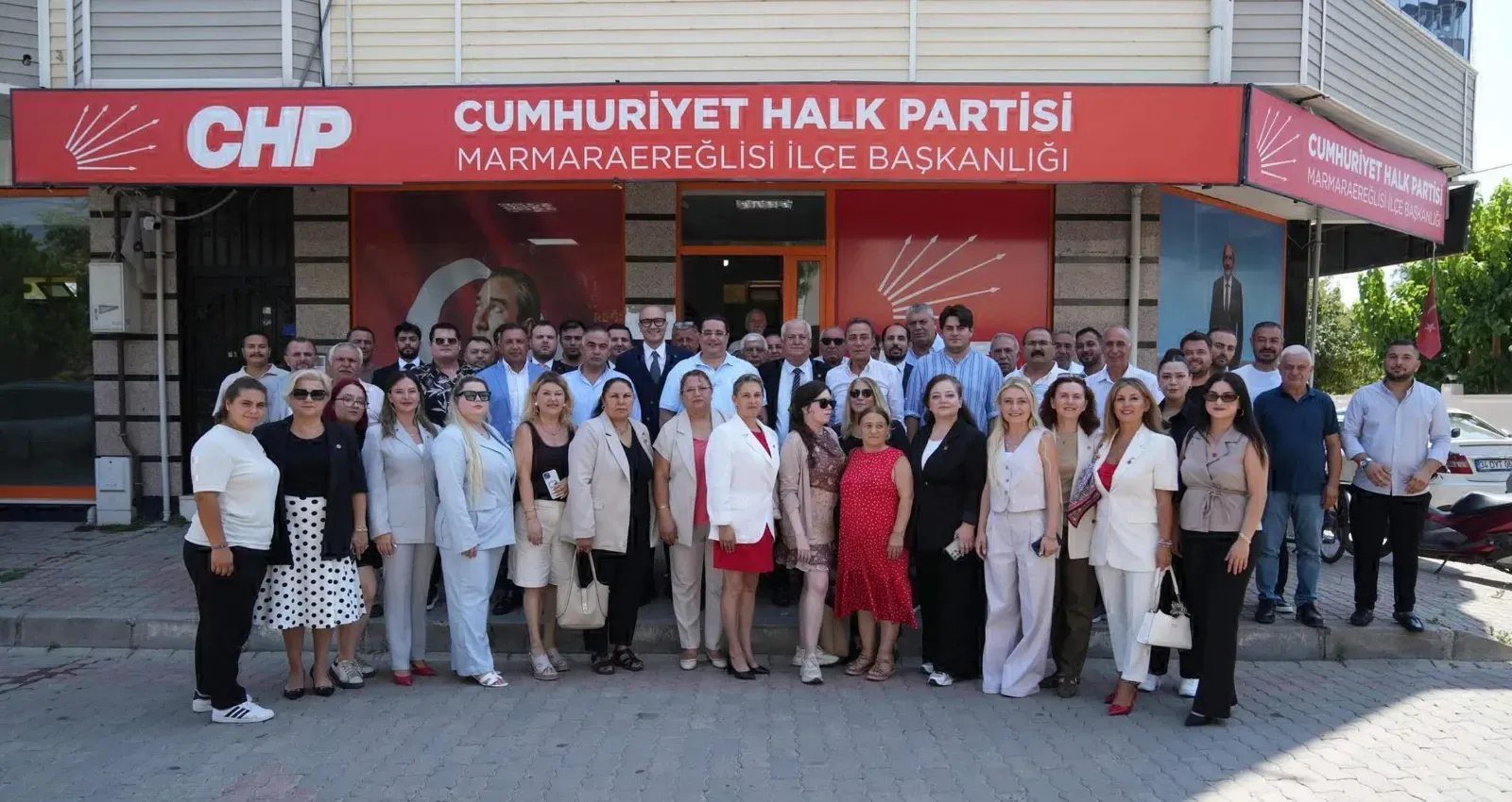 Şimşek’ten CHP’den ayrılanlara sert eleştiri: Baba ocağı dediler, illeri ve ilçeleri paramparça edip gittiler