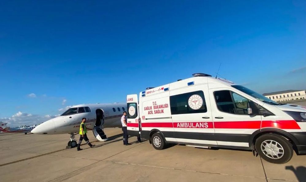 Darp edilerek ağır yaralanan genç,  hava ambulansıyla Ankara’ya sevk edildi