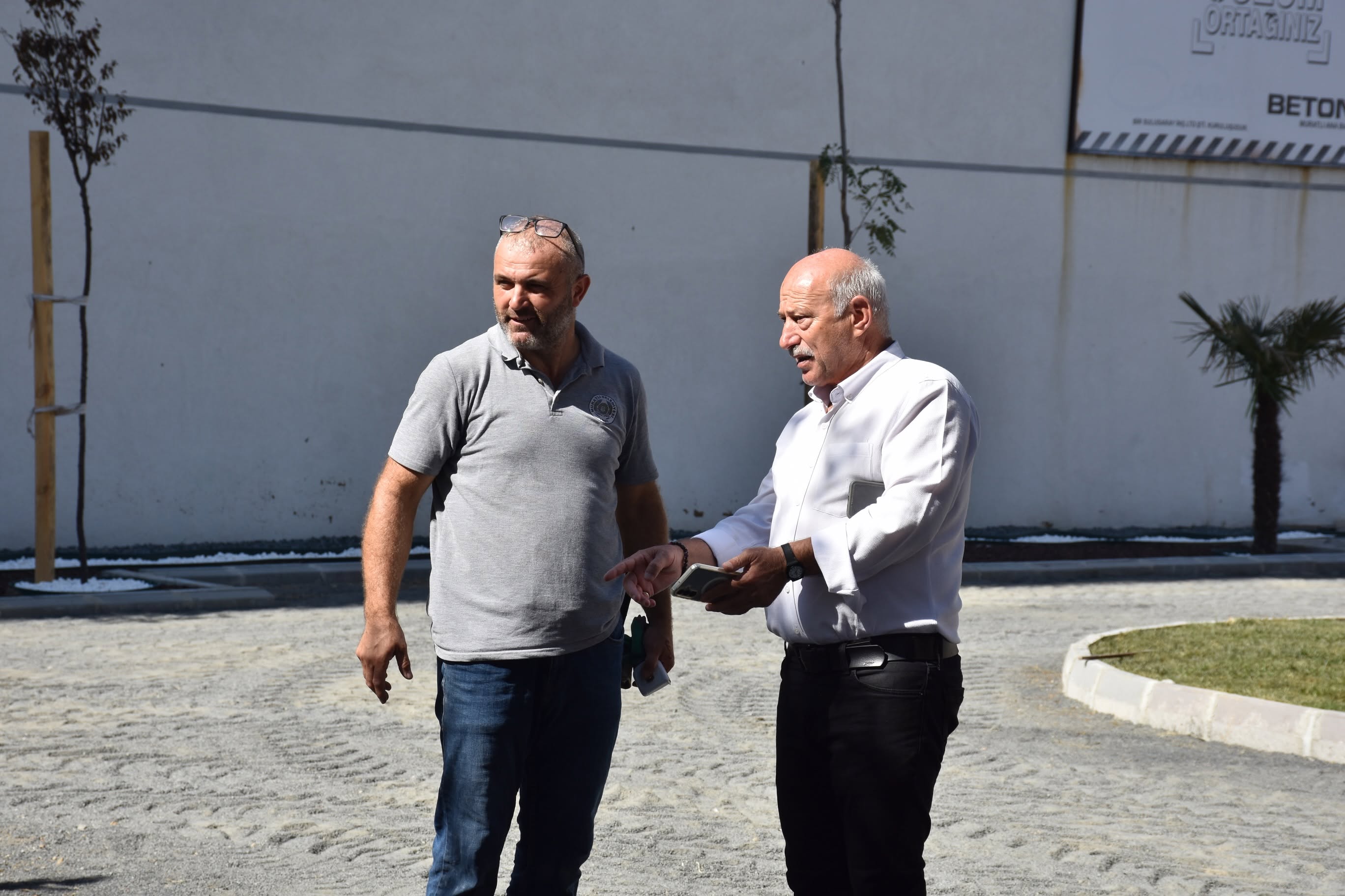 Çarşı Camii yanına yeni dinlenme alanı