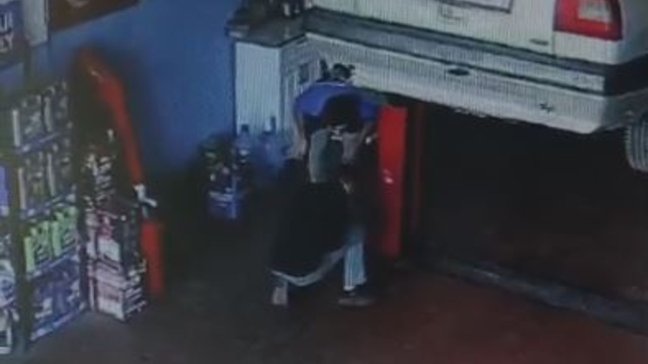 Çıraklık yaptığı tamirhanede tekme tokat darbedildi!