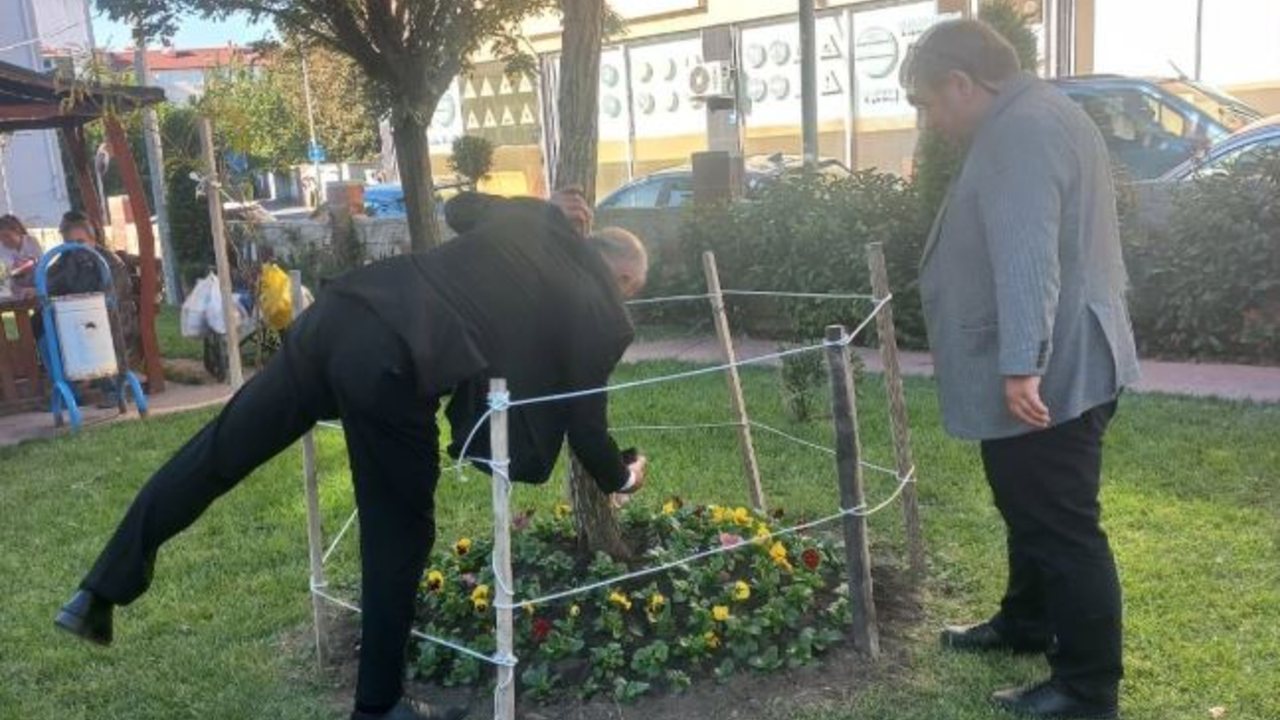 Çocuk parkları bakımdan geçiyor