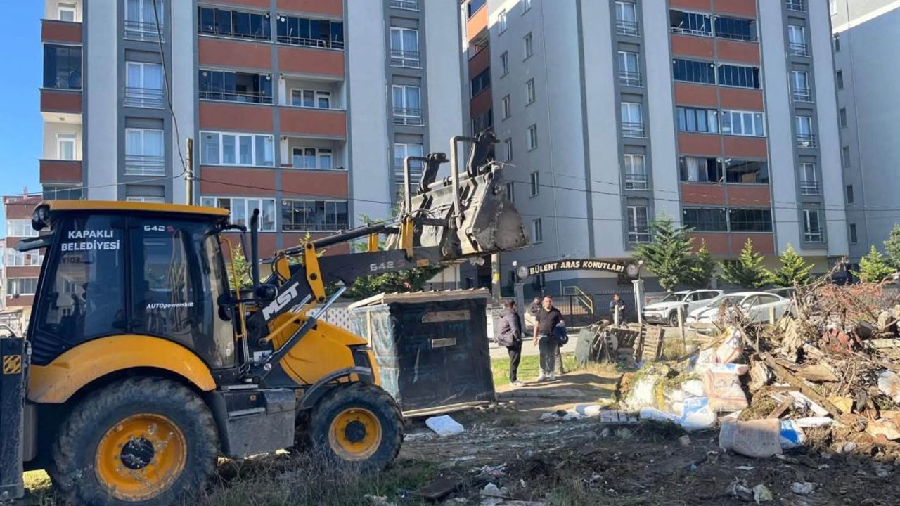 Kapaklı’da boş arsalara kaçak yapı temizliği