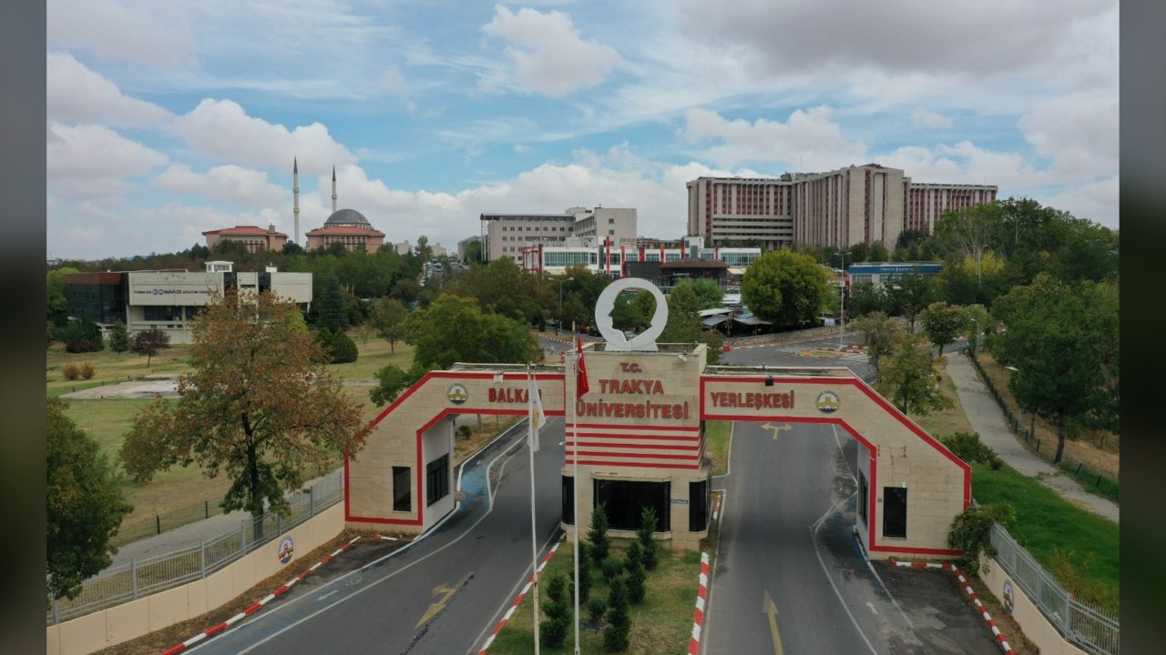 Mimarlık Fakültesi öğrencilerine iki ödül birden