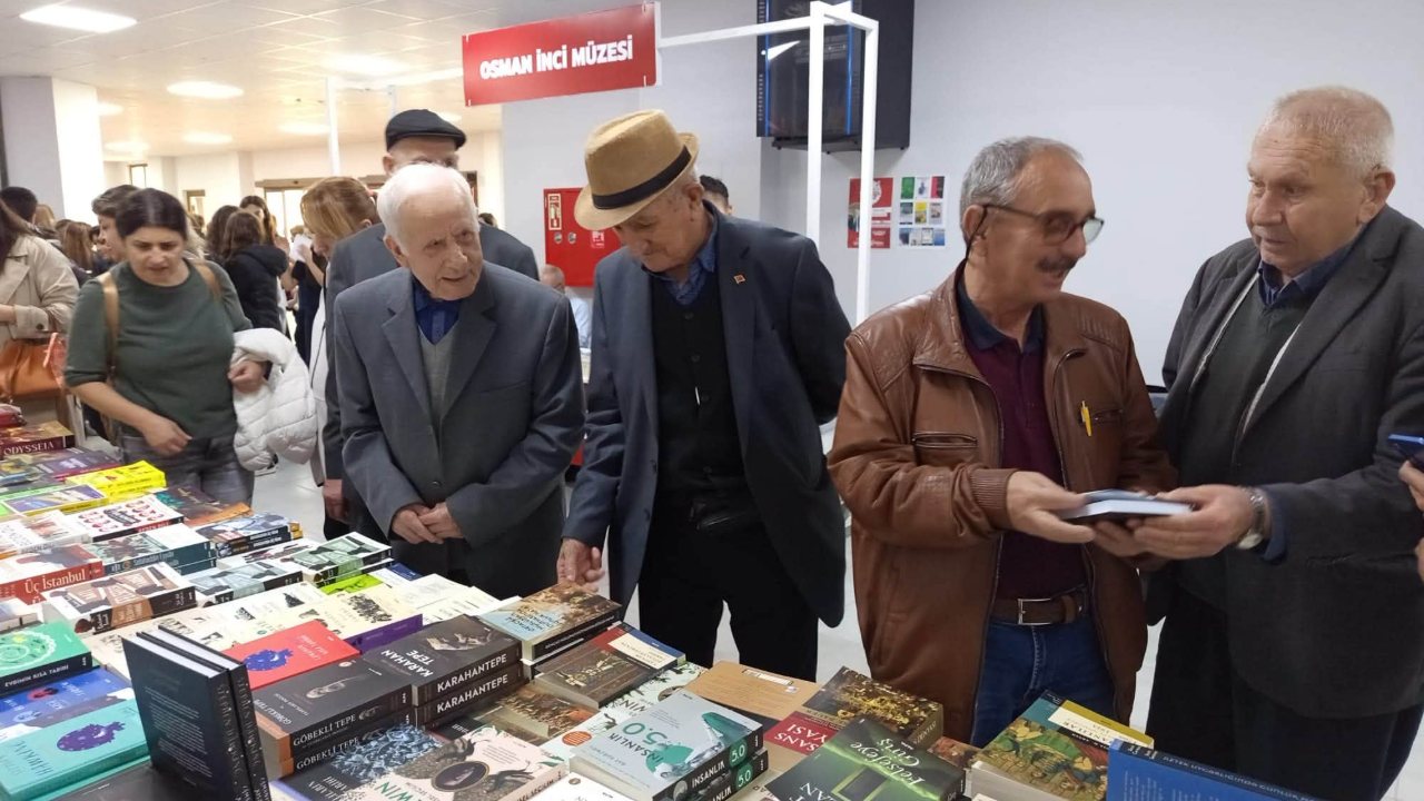 Huzurevi sakinlerinden Kitap Günleri’ne ziyaret