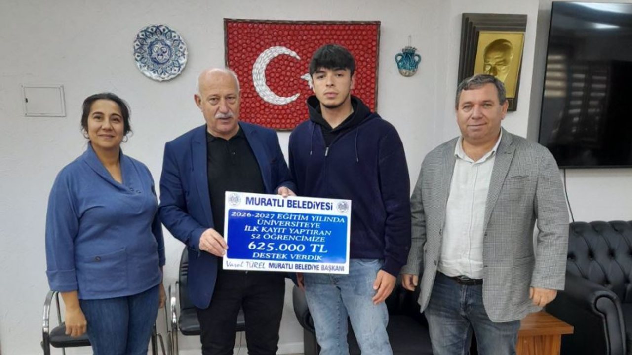 Belediyeden 52 üniversiteliye eğitim yardımı