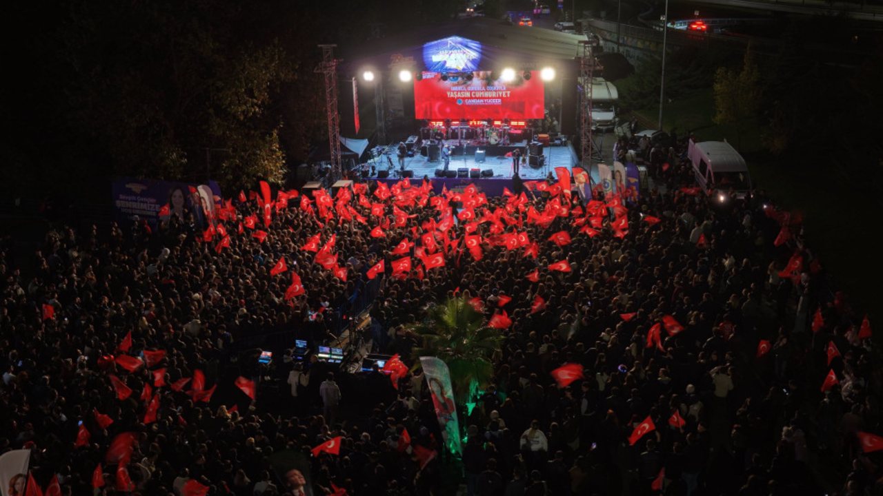 Tekirdağ’da Gençlik Festivali’ne Sena Şener imzası