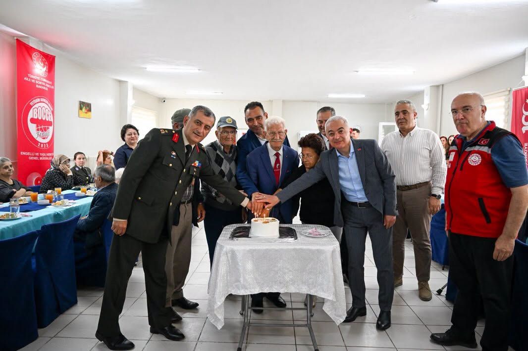 Gönüllere dokunan Babalar Günü ziyareti