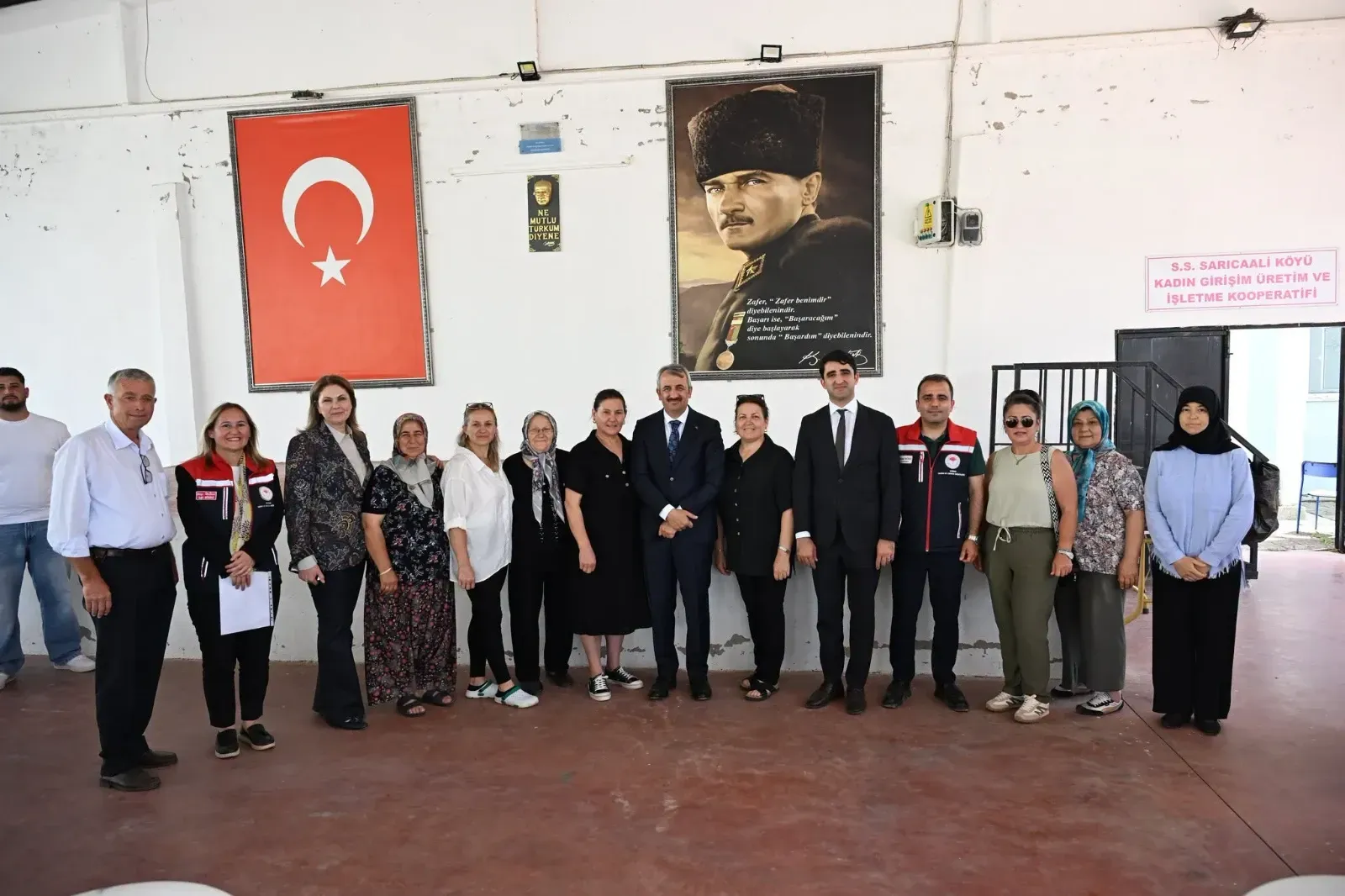 Vali Sezer’den Sarıcaali Köyü Kadın Girişim Kooperatifi’ne ziyaret