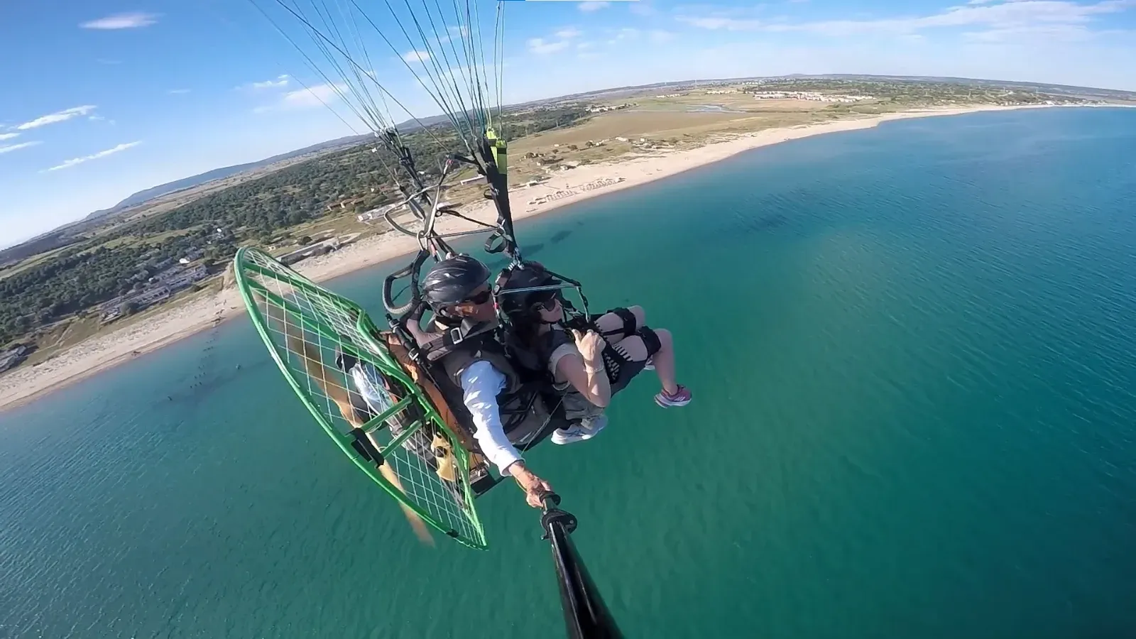 Saros, paramotor tutkunlarını misafir etti