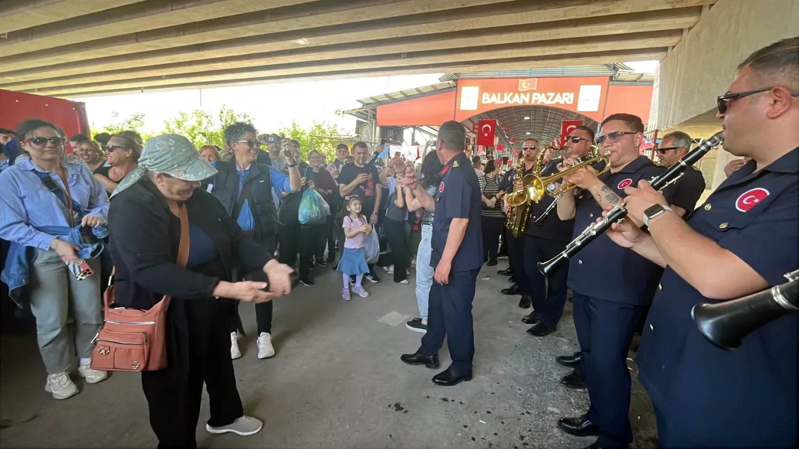 Balkan Pazarı, bando konseri ile renklendi