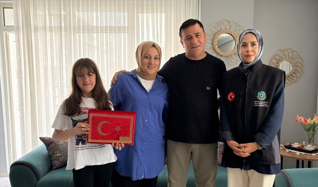 Büyükşehirden gazimizin kızına unutulmaz doğum günü sürprizi