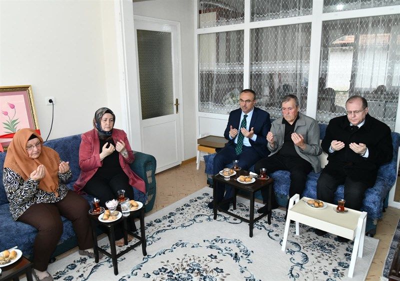 Vali Soytürk’ten şehidimizin ailesine anlamlı ziyaret