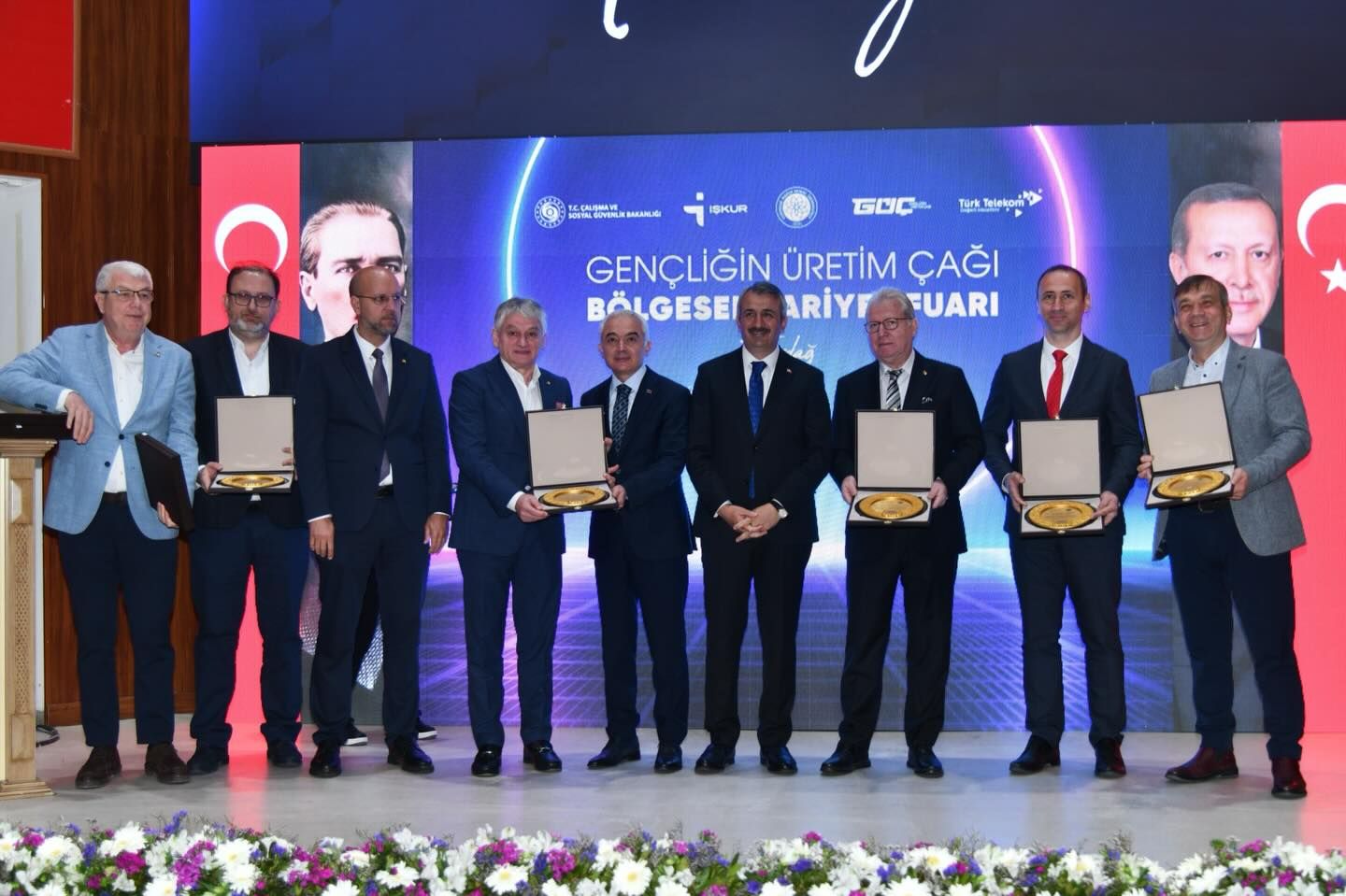 Tekirdağ’da Gençliğin Üretim Çağı Bölgesel Kariyer Fuarı düzenlendi