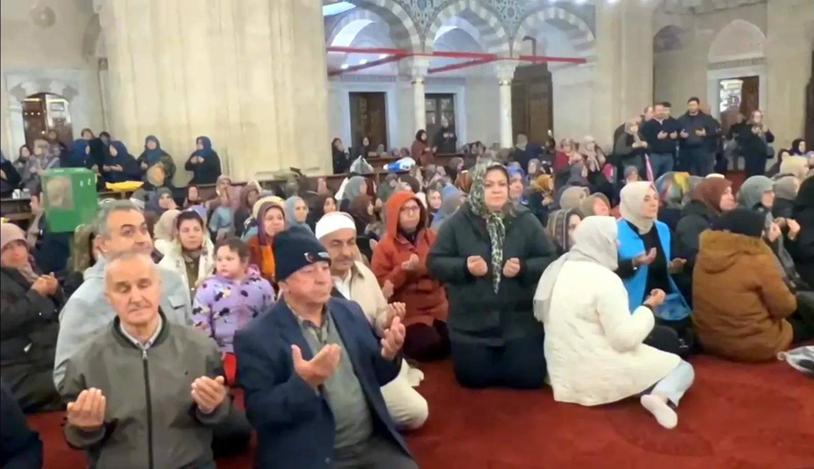 Hacı adayları yolcu edildi