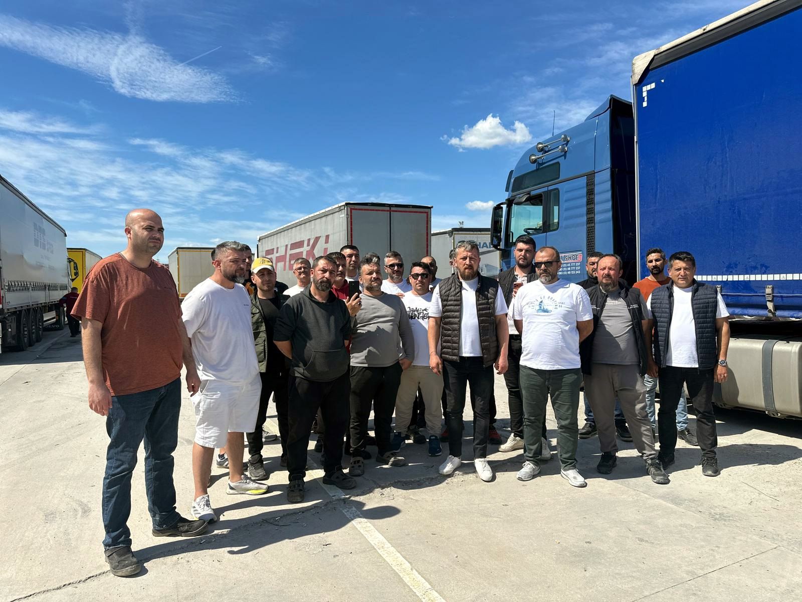 “Kapıkule’de bekleme süreleri 90 saati geçti”