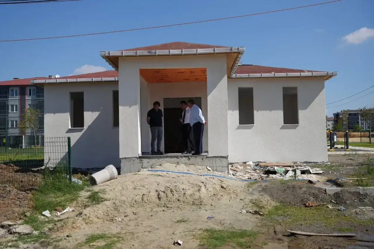 Başkan Sarıkurt, devam eden çalışmaları inceledi