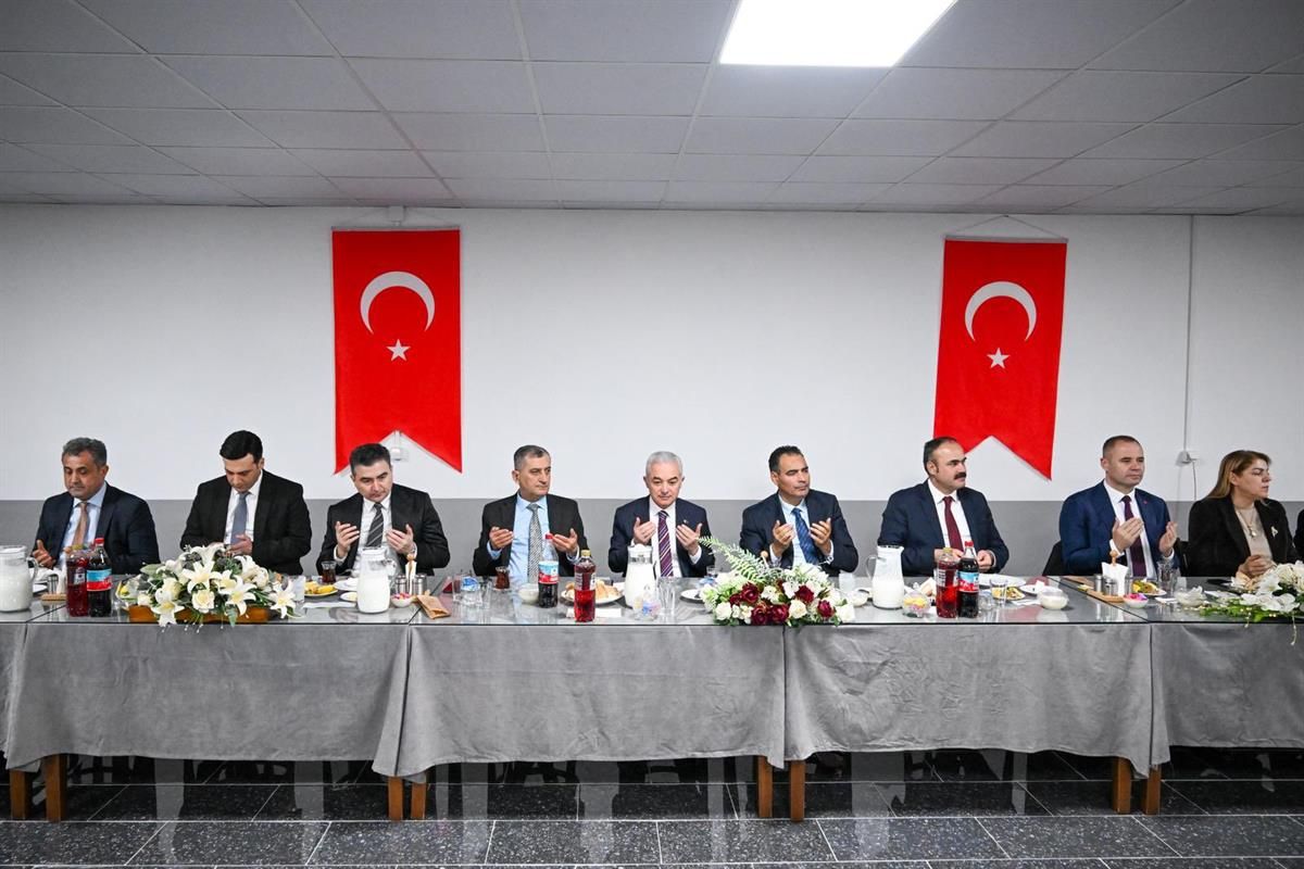 Vali Turan, Kırklareli Açık Ceza İnfaz Kurumu’nda iftar programına katıldı