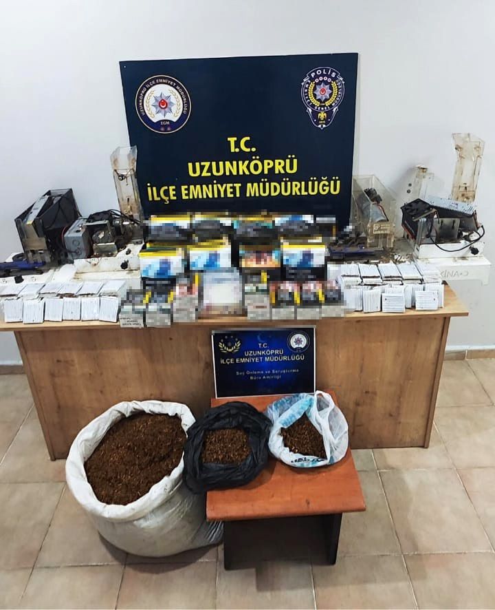 Çok sayıda makaron ve kaçak tütün ele geçirildi
