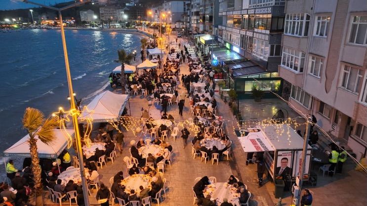 Ramazan bereketi aynı sofrada paylaşıldı
