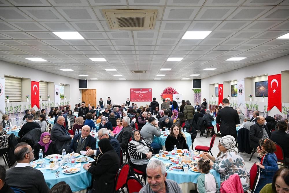 Vali Turan, Ramazan’ın ilk iftarında şehit aileleri ve gazilerle buluştu