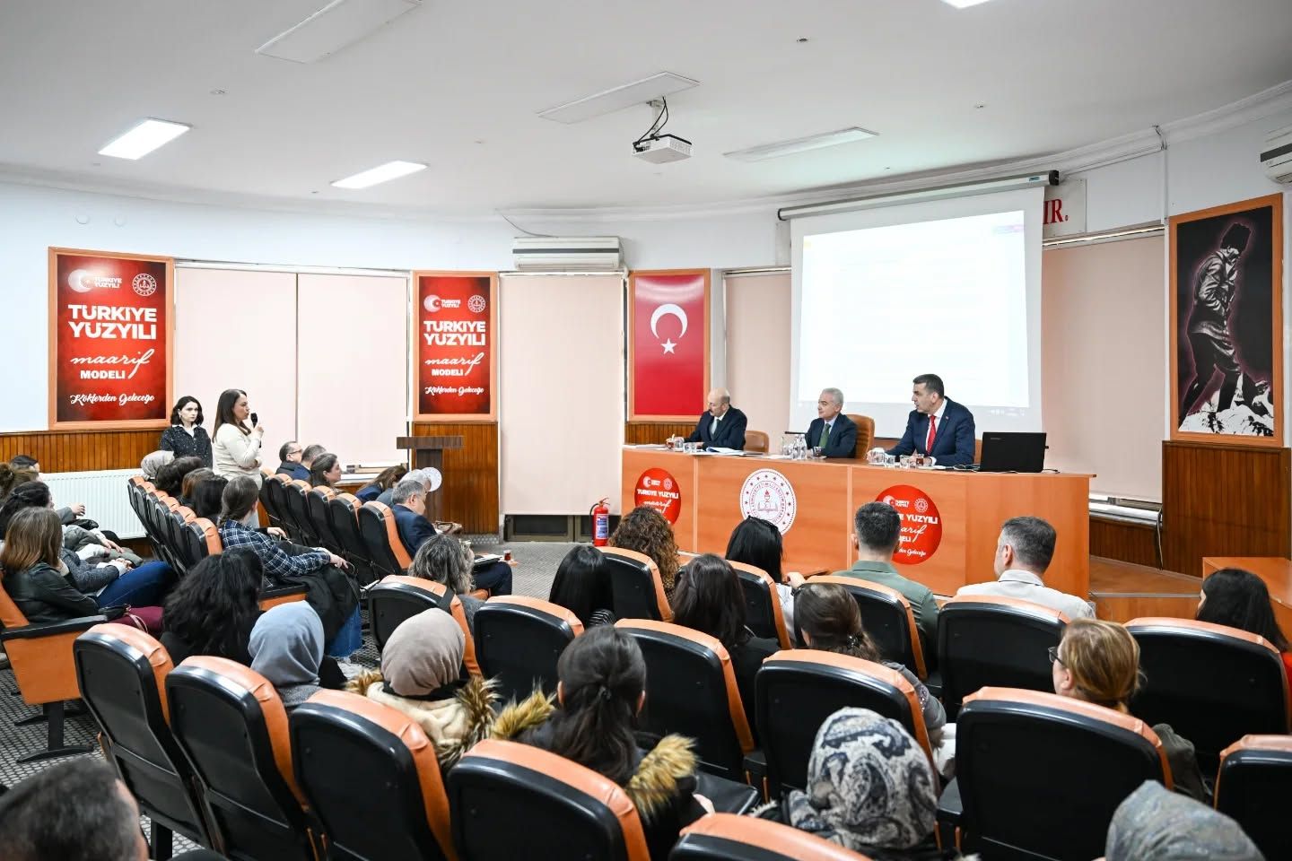 “Okul aile birliklerinin eğitime sunduğu katkı çok kıymetli”