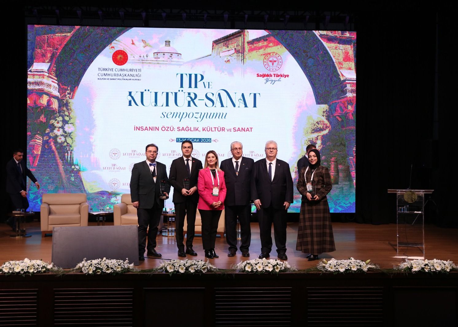 Prof. Dr. Öztürk, “Tıp ve Kültür - Sanat” Sempozyumuna katıldı