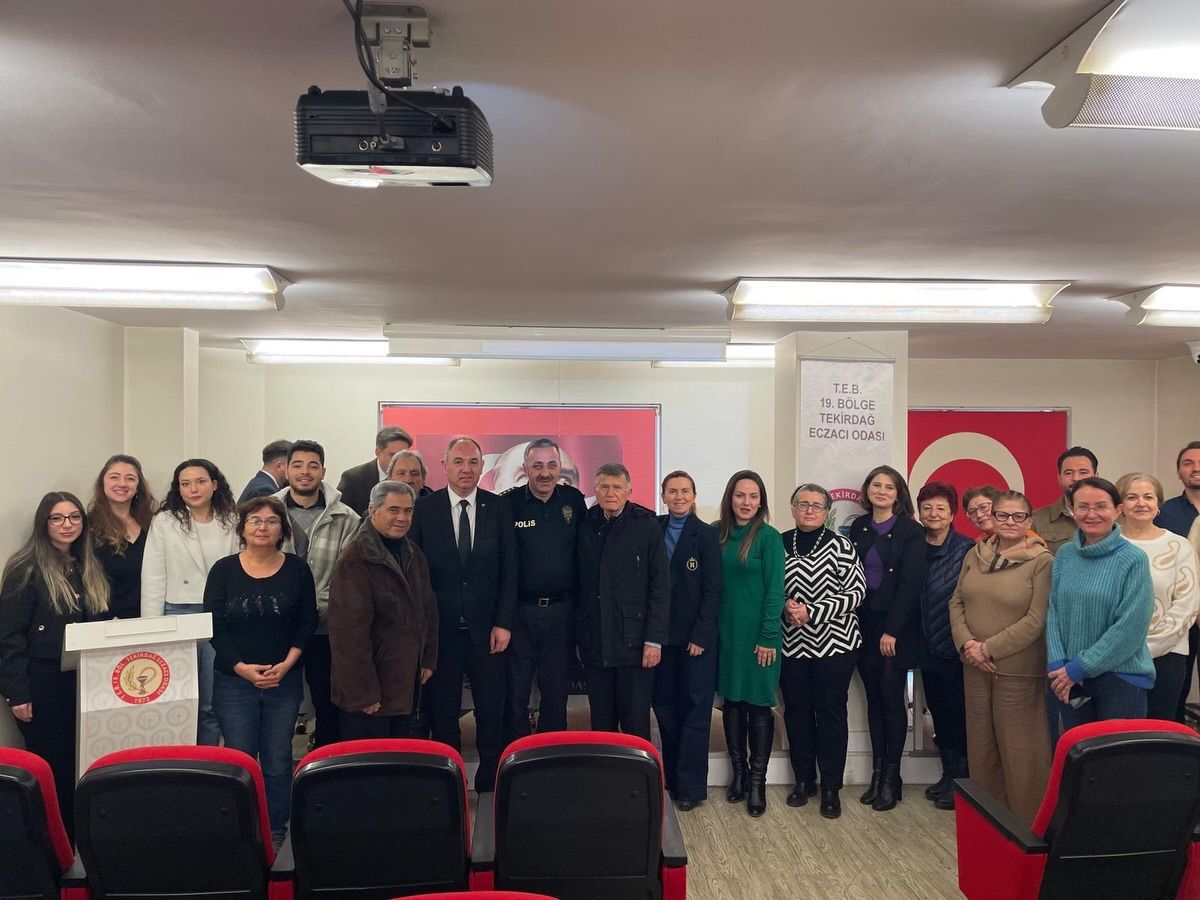 Tekirdağ emniyeti, eczacıları güvenlik konularında bilgilendirdi