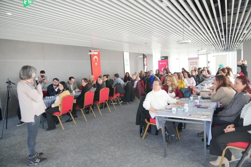 Toplumsal Cinsiyet Eşitliği Odaklı Afet Risk Yönetimi toplantısı düzenlendi