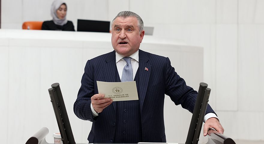 Bakan Bak: 1 milyon öğrencimizi yurtlarımızda ağırlıyoruz