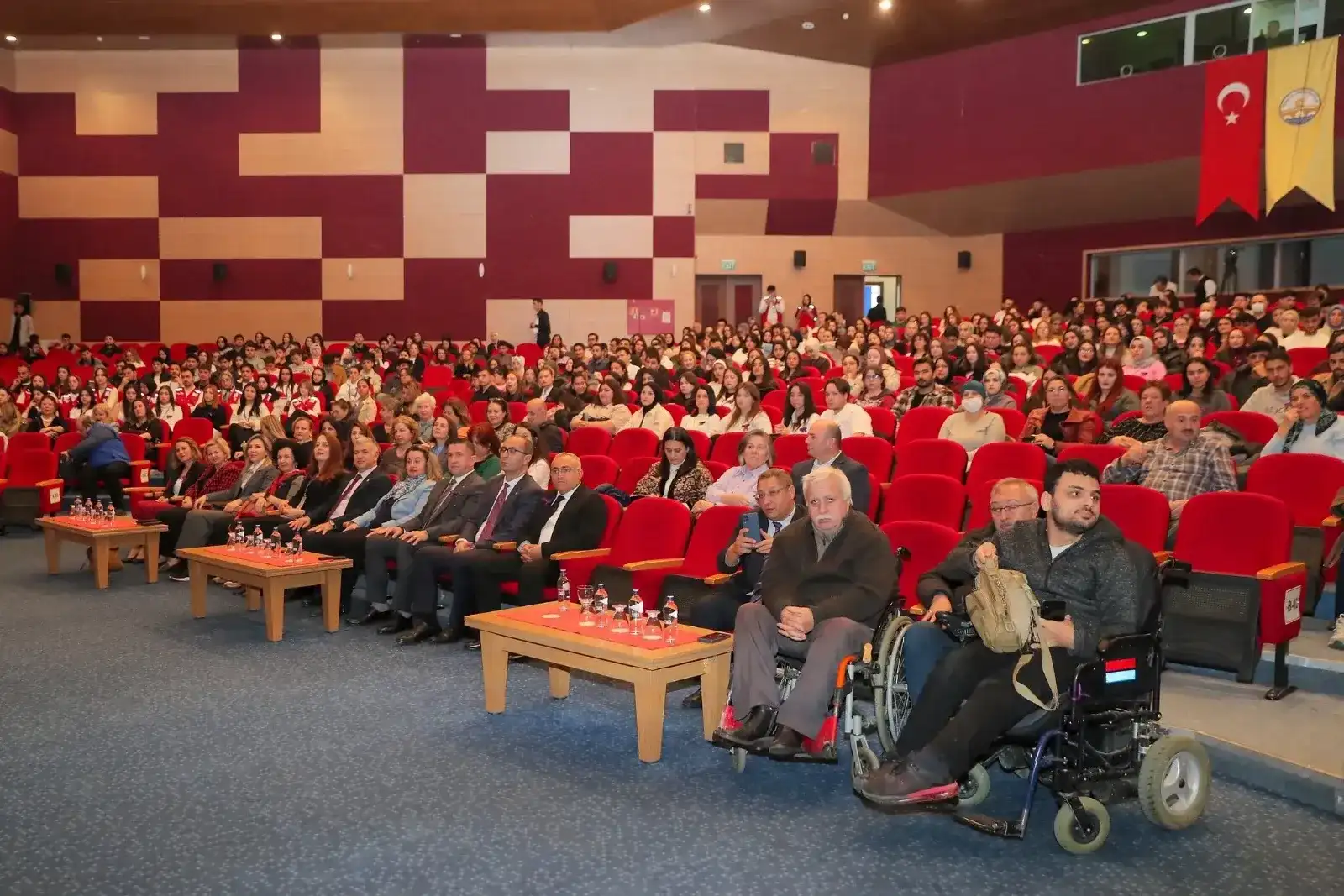  “Biz de varız” programının 11’incisi yapıldı  