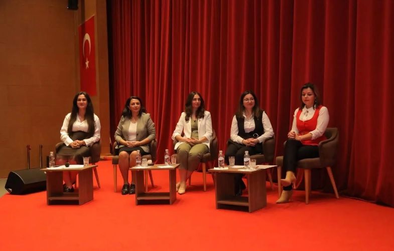 Kadına Yönelik Şiddetin Psikolojik ve Hukuki Boyutları ele alındı
