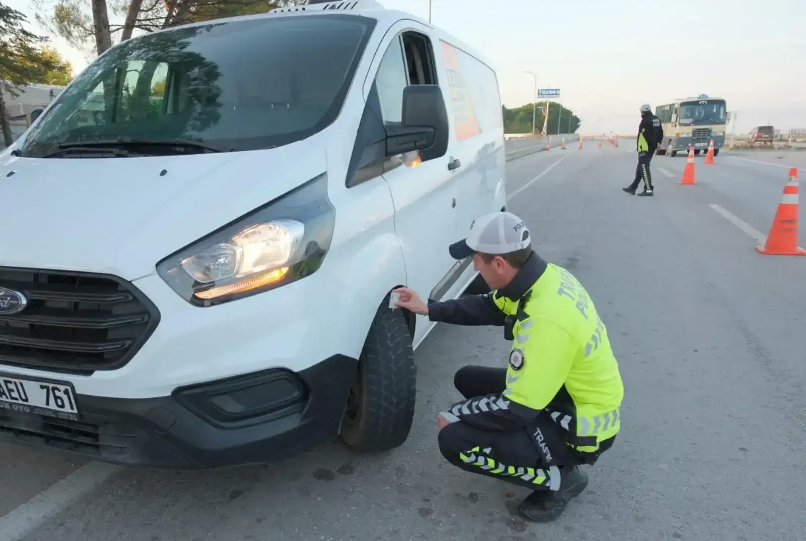 Kış lastiği denetimi yapıldı