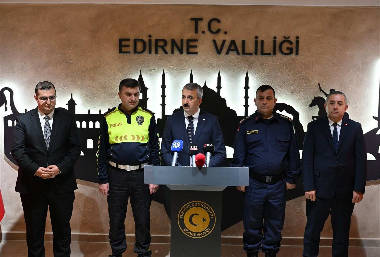 Vali Sezer, 10 aylık asayiş verilerini paylaştı