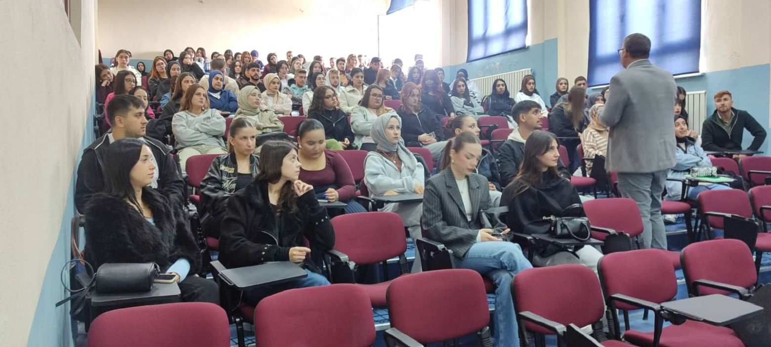 Yüz yüze eğitimler Babaeski MYO’da devam etti