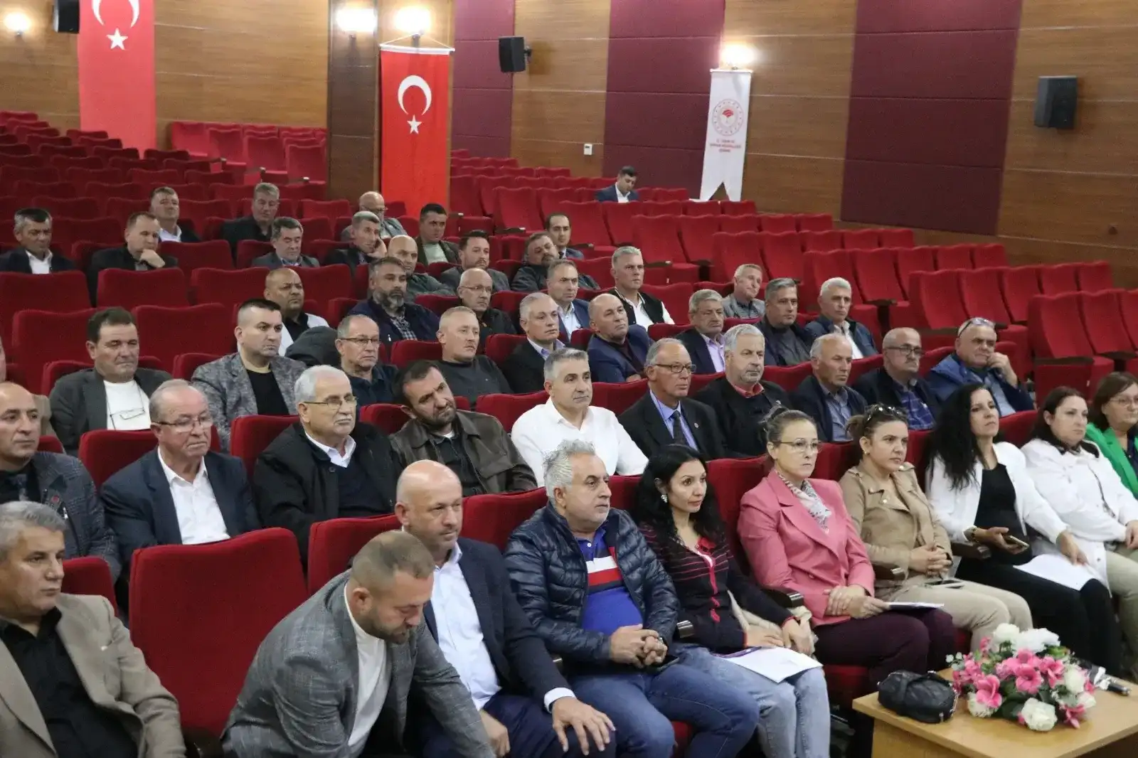 Muhtarlarla değerlendirme toplantısı yapıldı