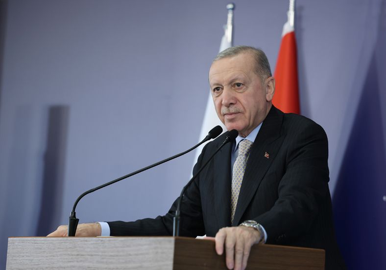 “Türk demokrasisini sivil damgalı yeni bir anayasayla taçlandıracağız”