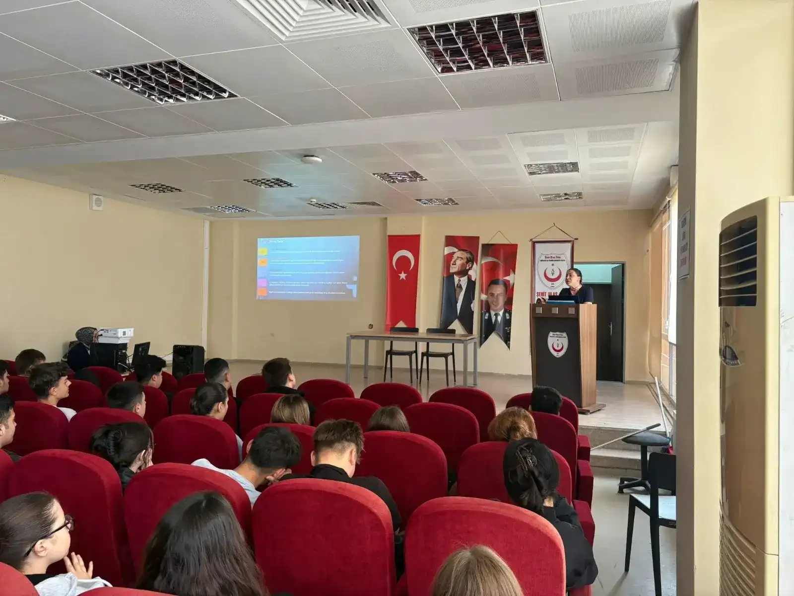 Meslek seçiminin önemi ve yöntemleri semineri