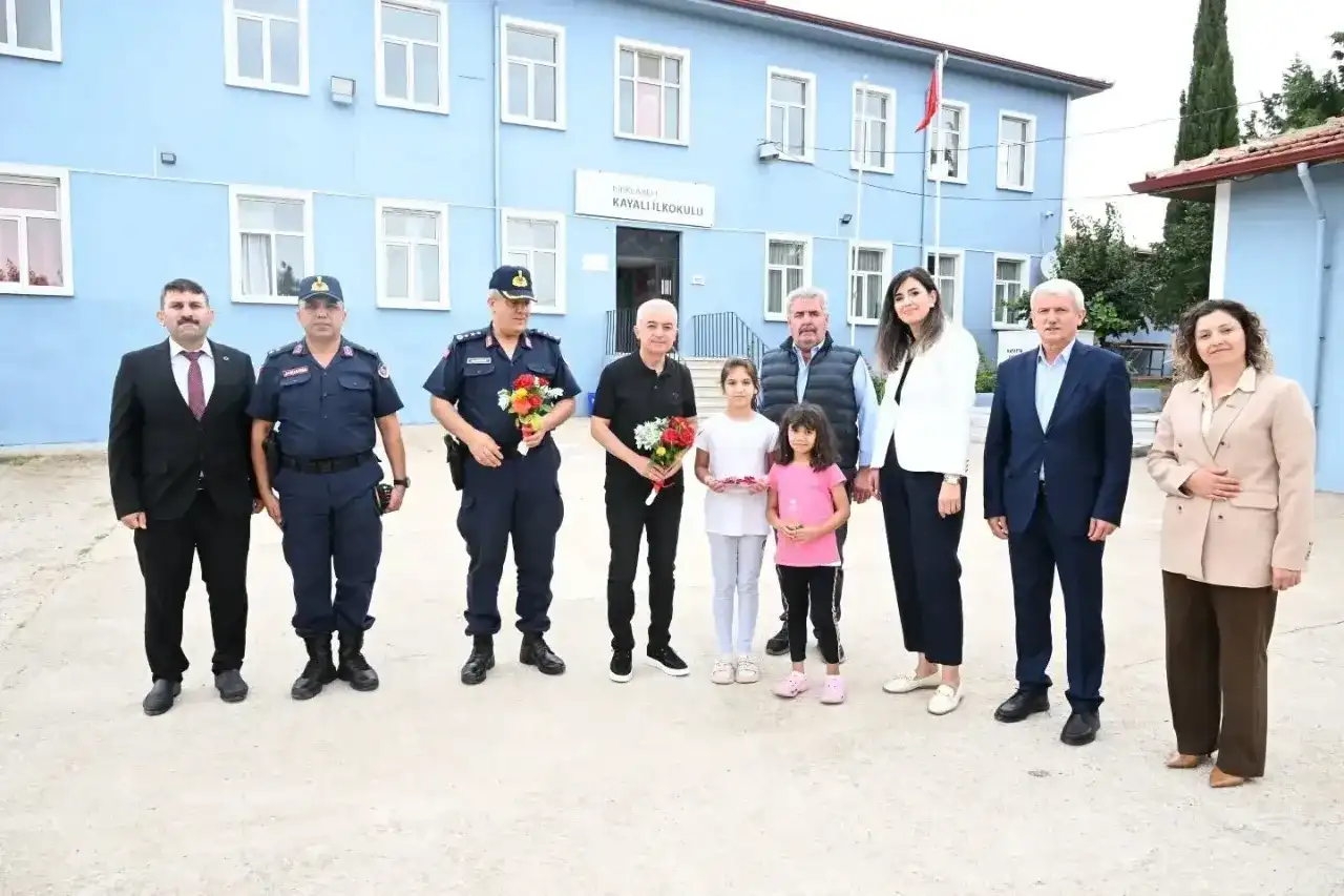 Vali Turan’dan köy okullarına ziyaret