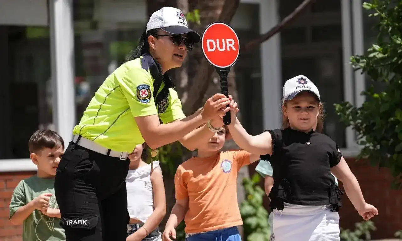 Bakanlıktan yeni eğitim-öğretim yılına ilişkin asayiş ve trafik tedbirleri genelgesi