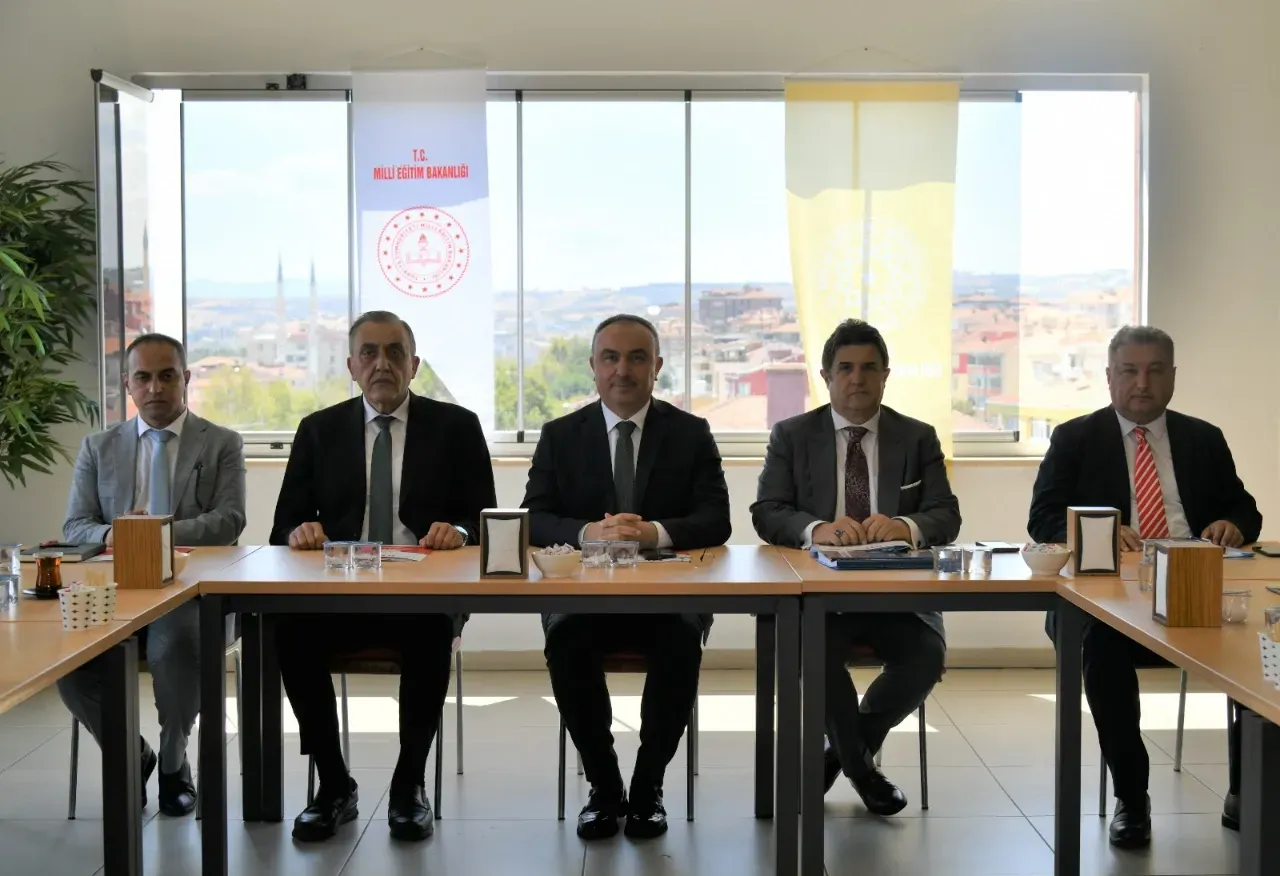 Vali Soytürk: 59 okul, ikili eğitimden kurtuldu
