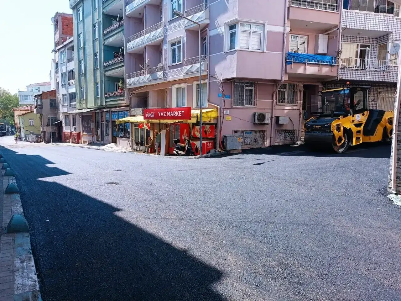 Asfalt seferberliği 100. Yıl Mahallesi’nde başladı
