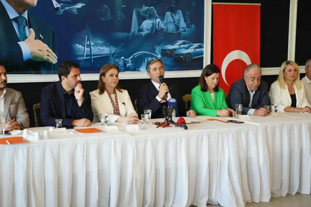 Sırakaya: Türkiye, tutulması imkânsız bir sürece geçecek