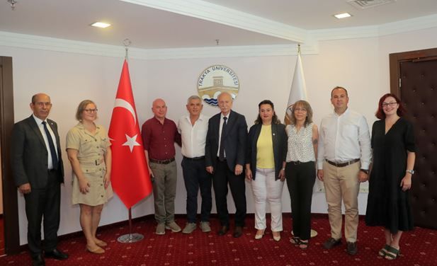 Rektör Hatipler, akademisyenleri ağırladı