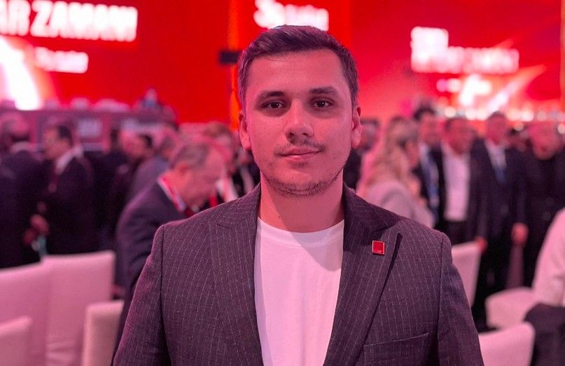 CHP’de Gençlik Kolları Başkanı Kurtuldu ve yönetimi istifa etti