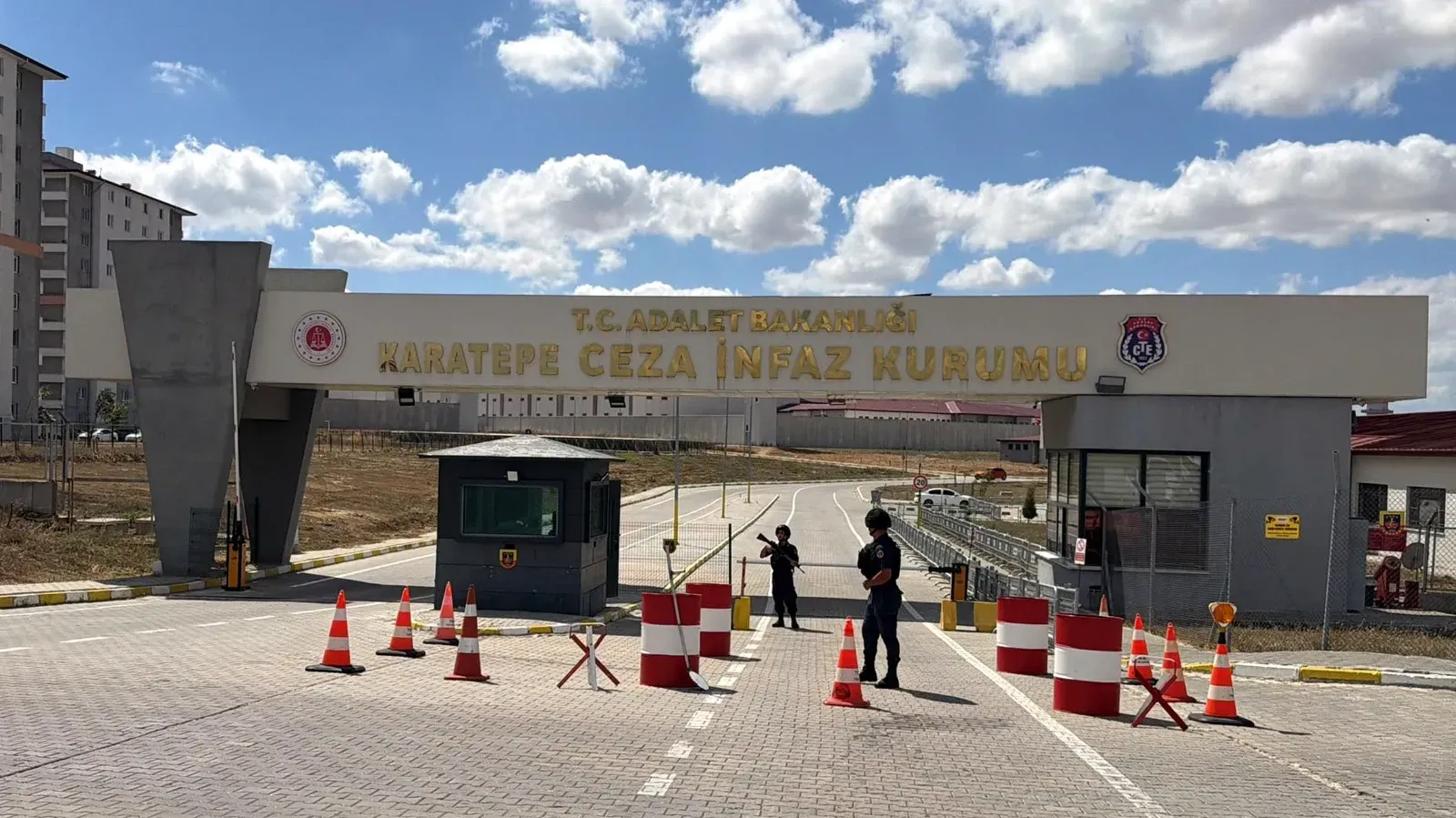 Sinem Dedetaş ile Cem Küçük, Çorlu'daki cezaevine konuldu