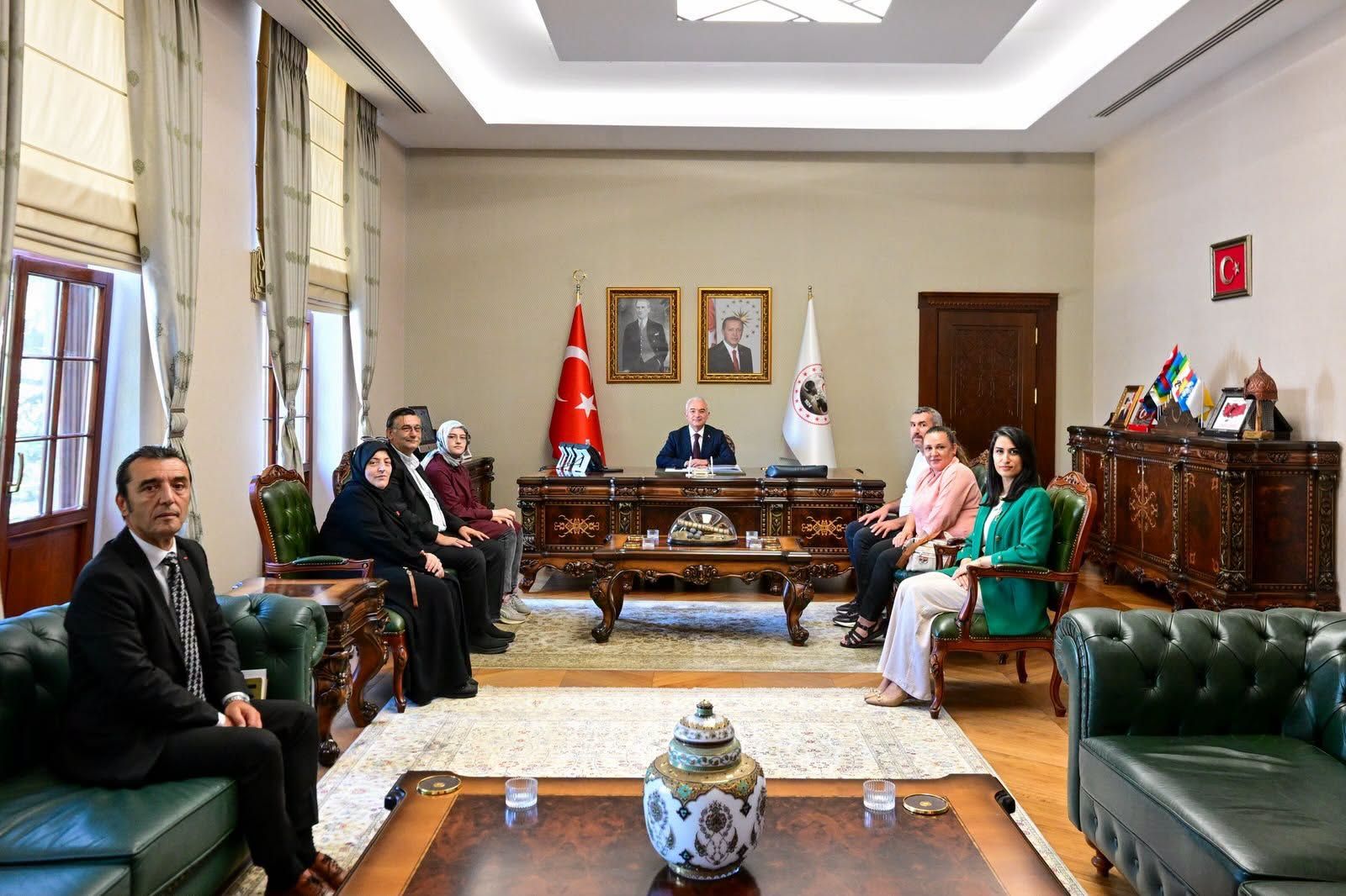 “Şehit ailelerimizin milletimizin en kıymetli emaneti”