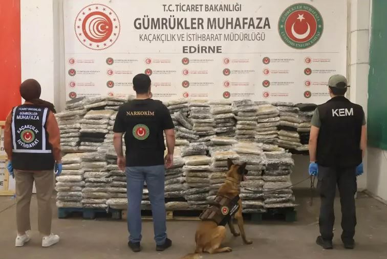 Kapıkule'de 1 ton 153 kilo uyuşturucu ele geçirildi