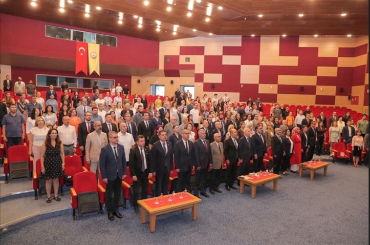 Akademik ve sosyal başarılar ödüllendirildi