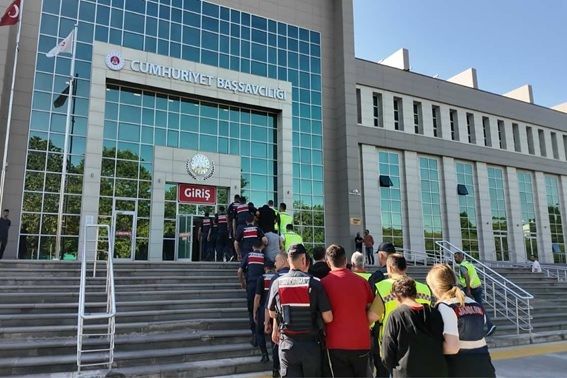 Jandarmadan suça geçit yok: 215 gözaltı