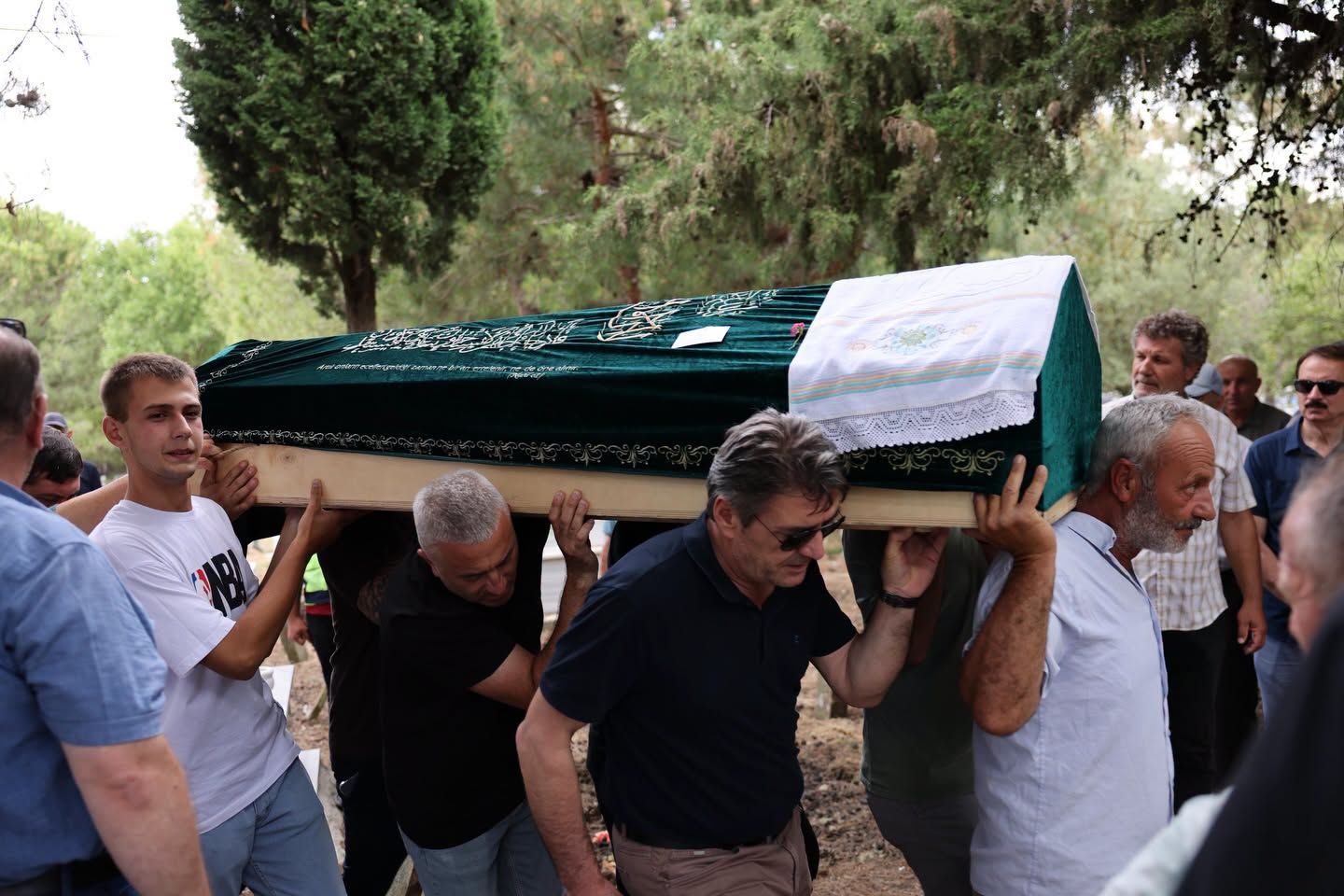 Altınay son yolculuğuna dualarla uğurlandı